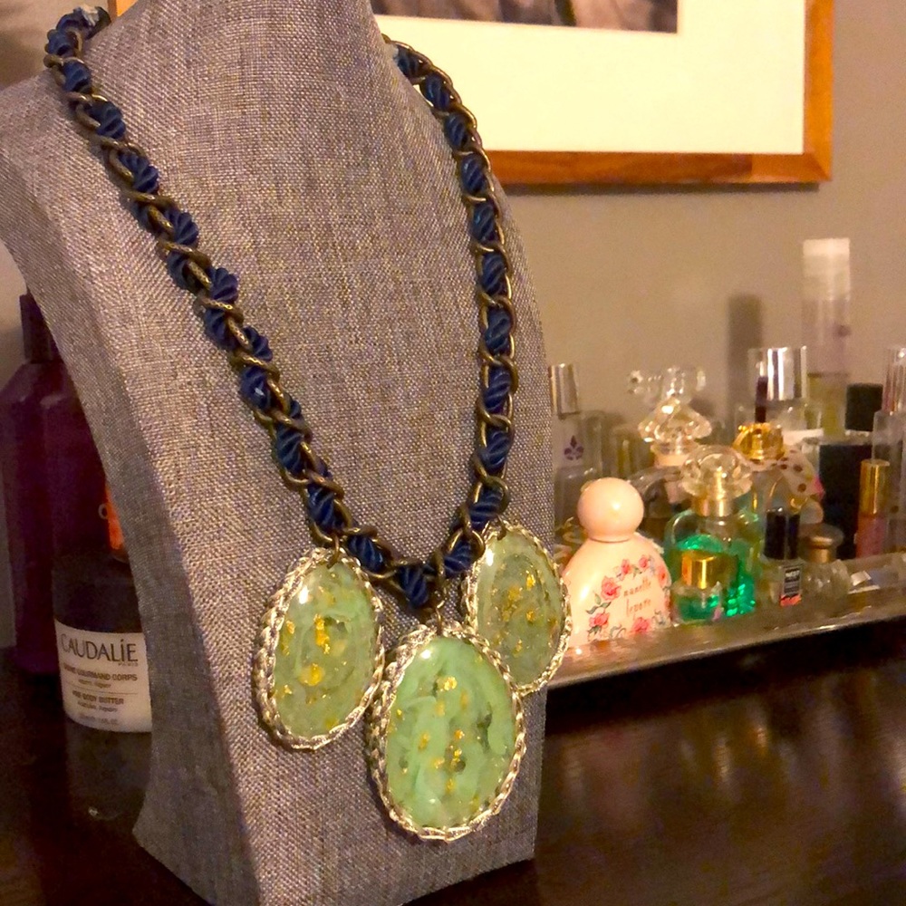 Navy rope/chain necklace with lucite pendants